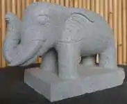 Artikelbild 2 des Artikels “Standing elephant made of Riverstone about 45cm length “